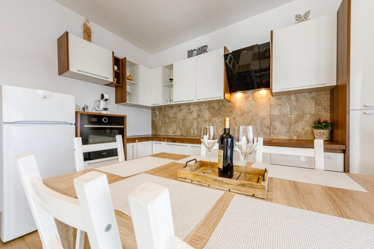 Apartament De Lux Cu Terasa Lejlighed Timişoara Eksteriør billede